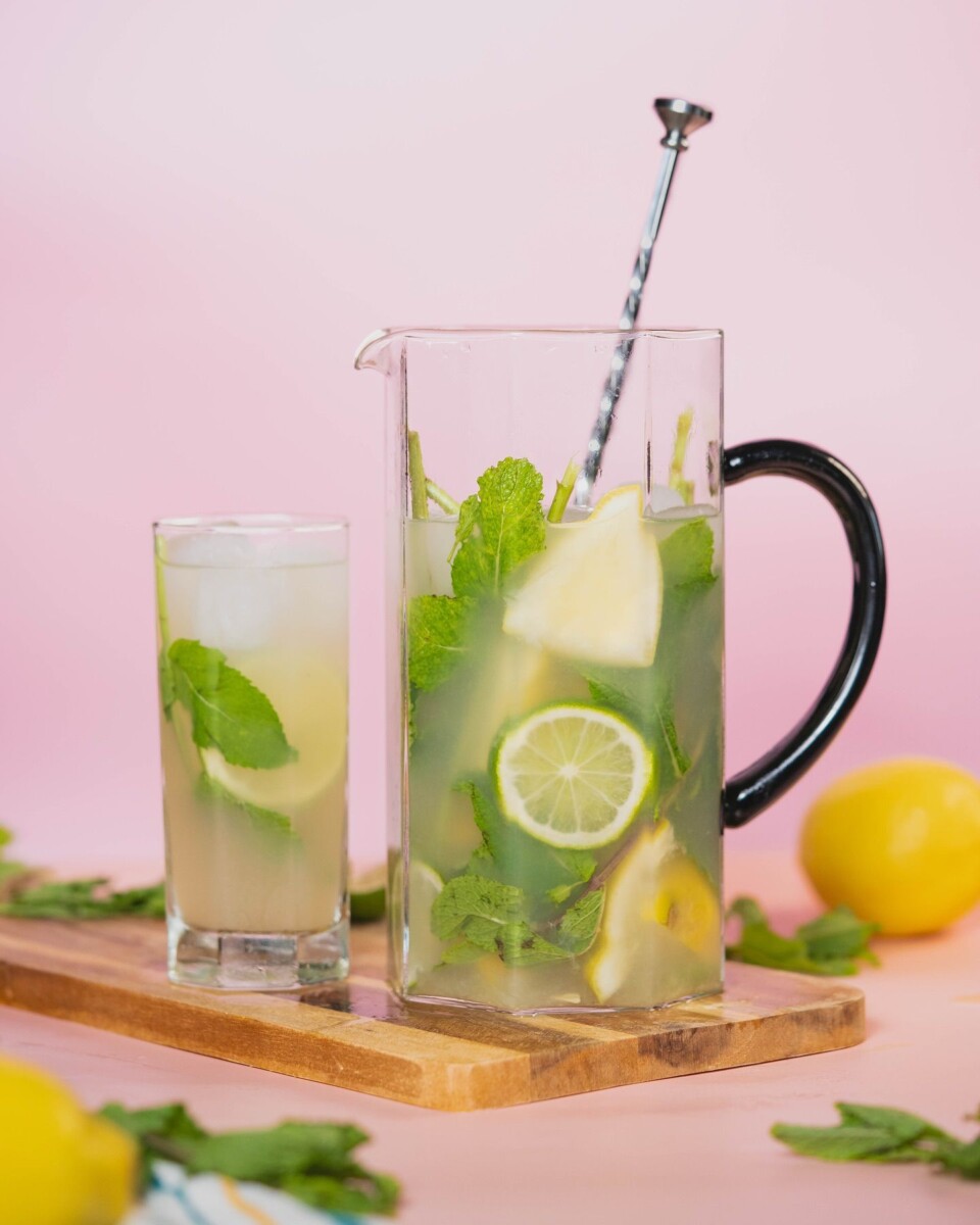 Limonade maison basilic carafe