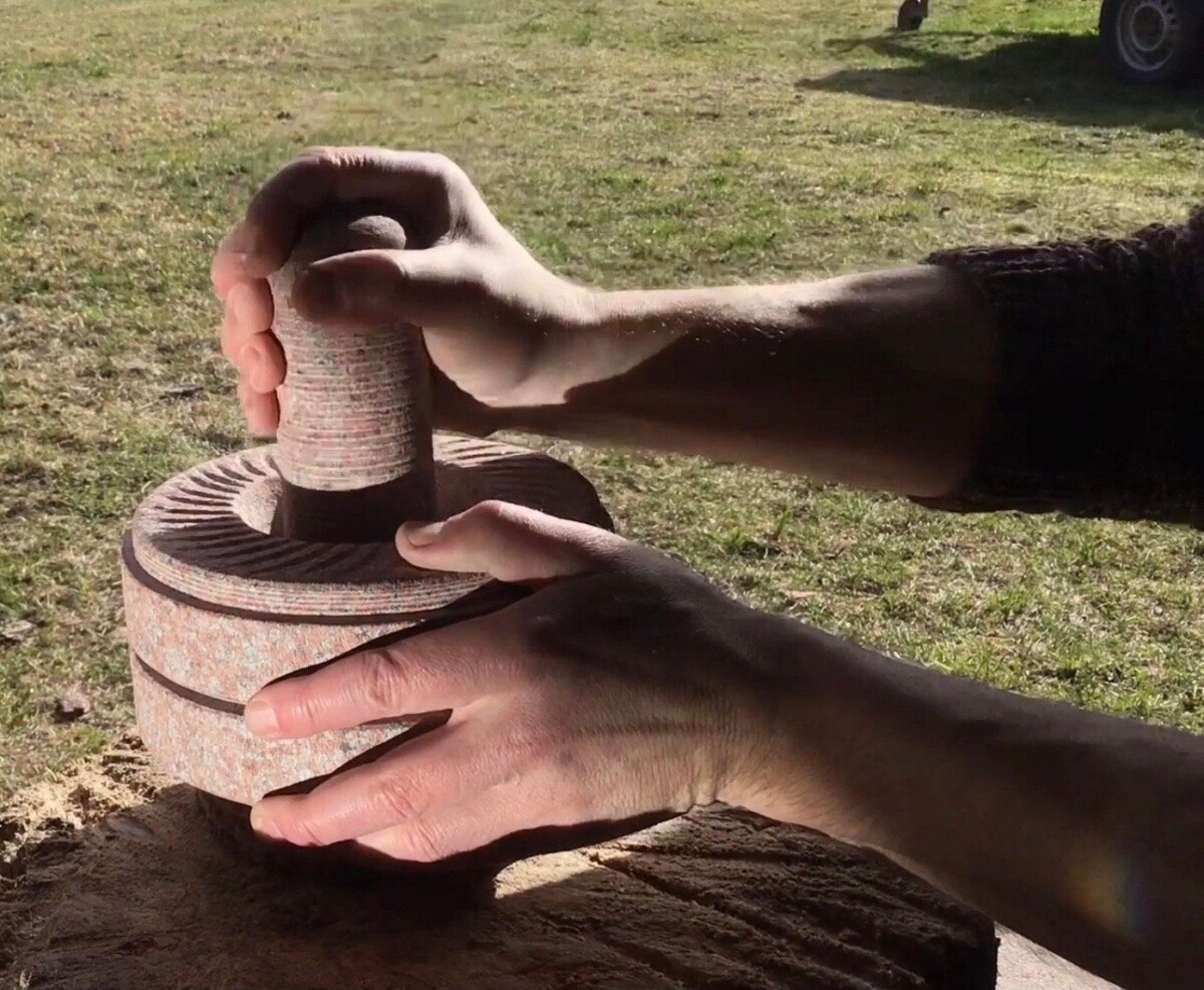 Pilon et mortier en pierre