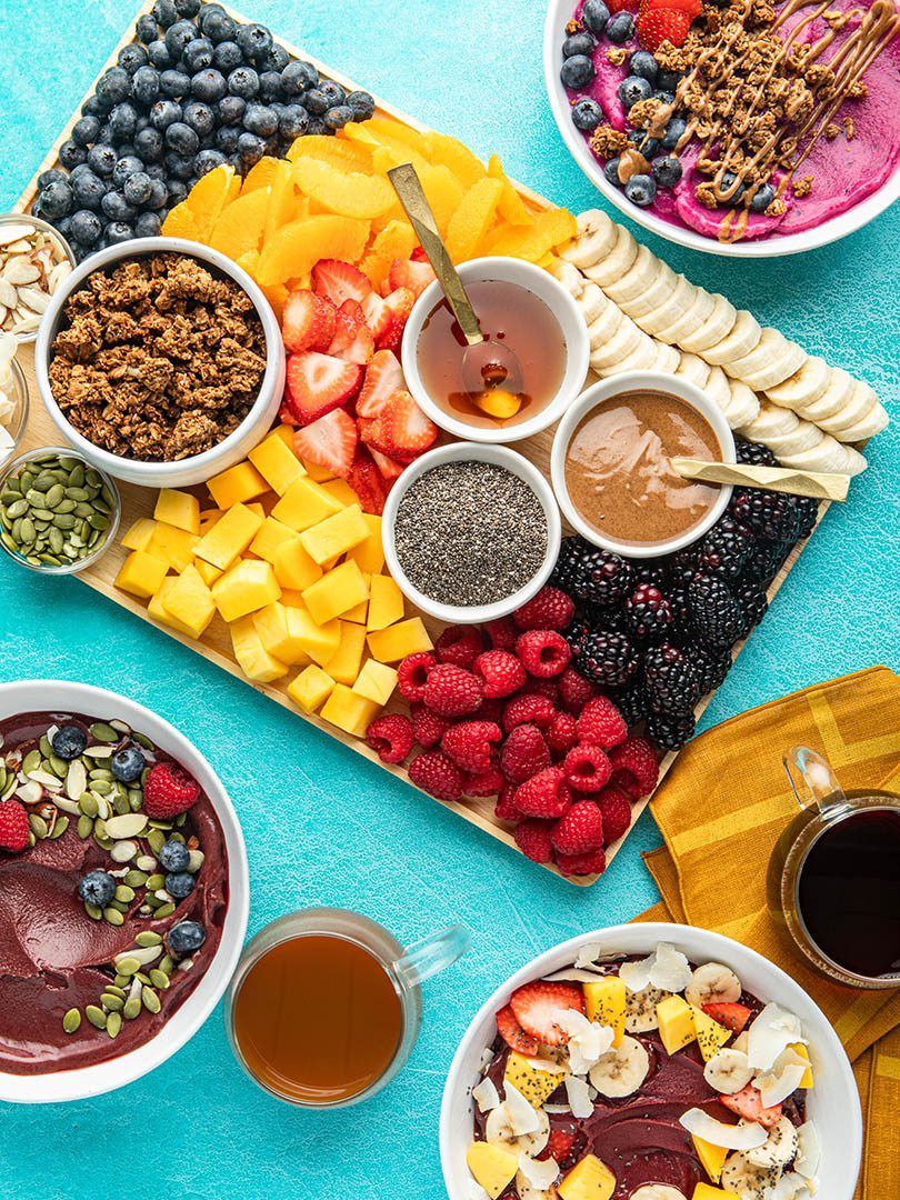 Smoothie bowl topping fruits