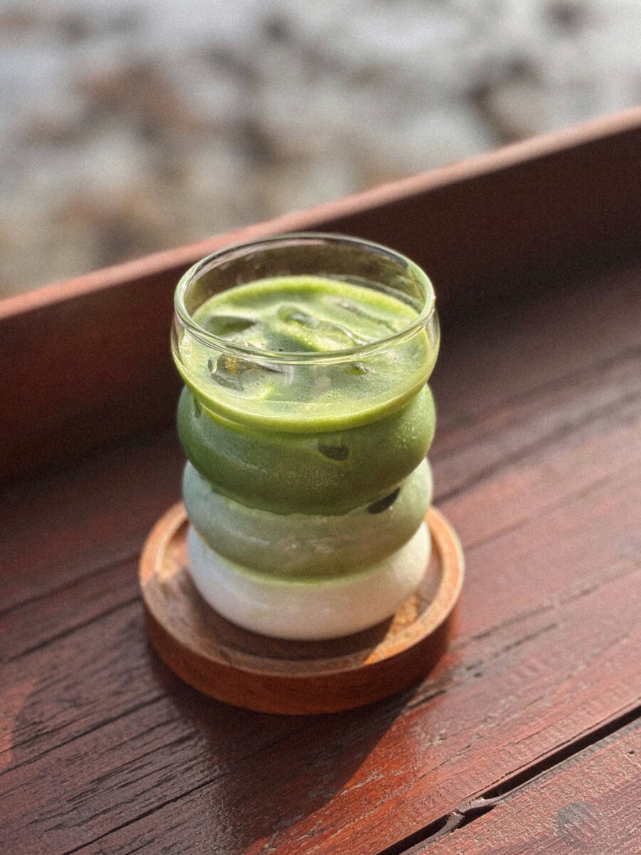 Thé matcha glacé verre